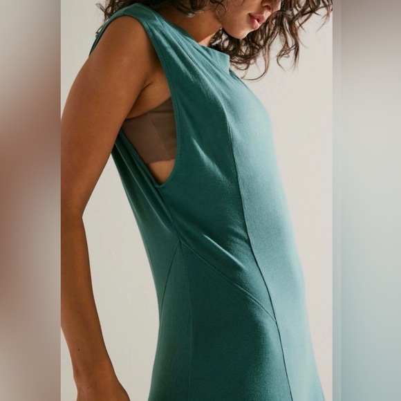 ⭐️ Free People Maxi Dress - Picture 4 of 5